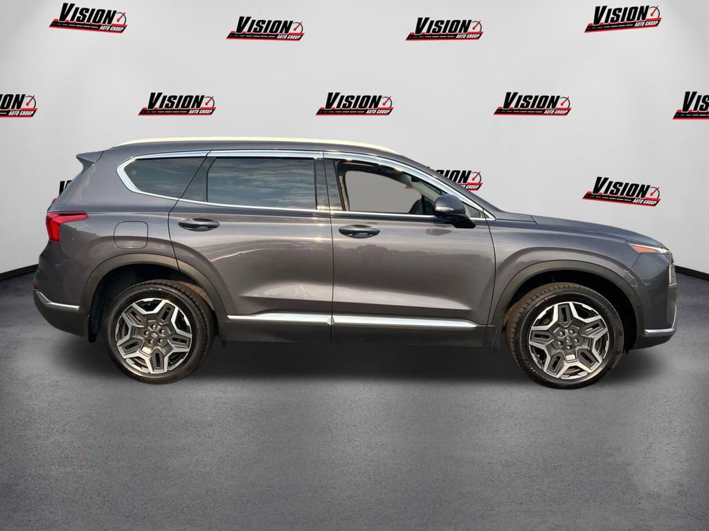 Used 2023 Hyundai Santa Fe Limited image 4