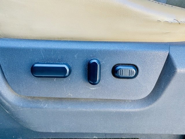 Used 2011 Ford F250 Lariat image 13