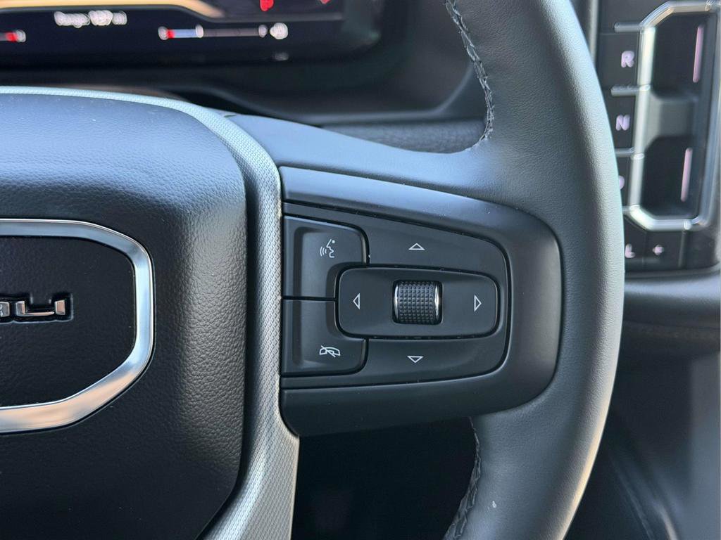 Used 2023 GMC Yukon Denali w/ LPO, Floor Liner Package AWD/4WD image 9