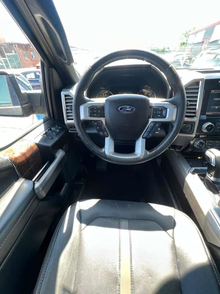 Used 2015 Ford F150 Platinum w/ Equipment Group 701A Luxury AWD/4WD image 20