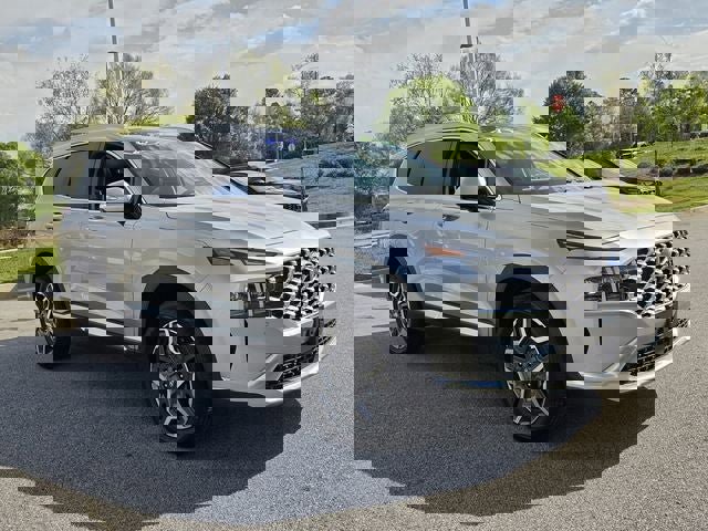 Used 2023 Hyundai Santa Fe Limited image 7