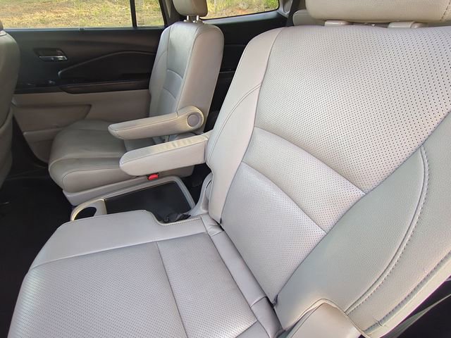 Used 2019 Honda Pilot Elite image 28