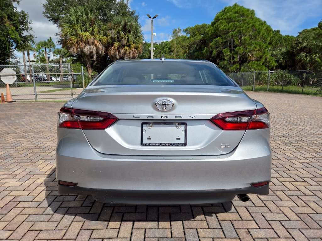 Certified 2021 Toyota Camry LE FWD image 10