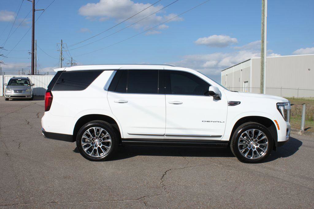 New 2026 GMC Yukon Denali w/ Sun & Power Step Package image 18