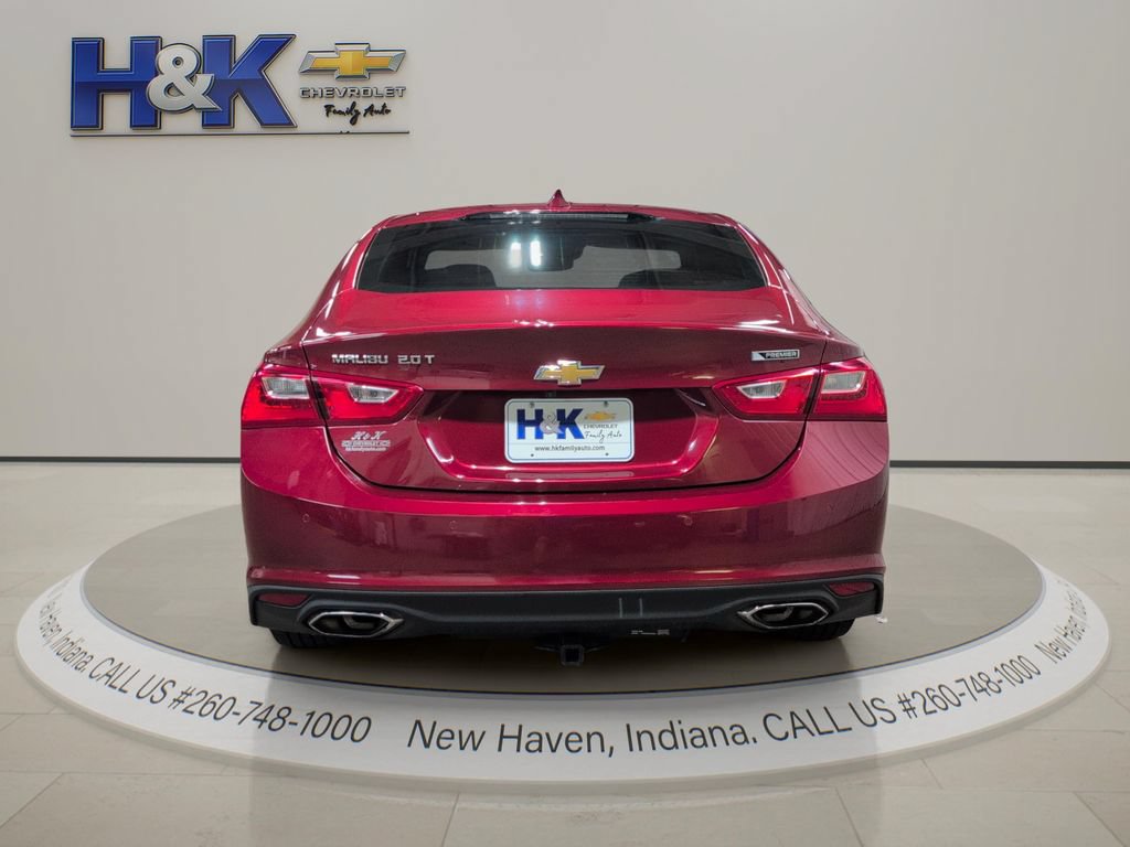 Used 2018 Chevrolet Malibu Premier w/ Premier Sun and Wheel Package FWD image 5