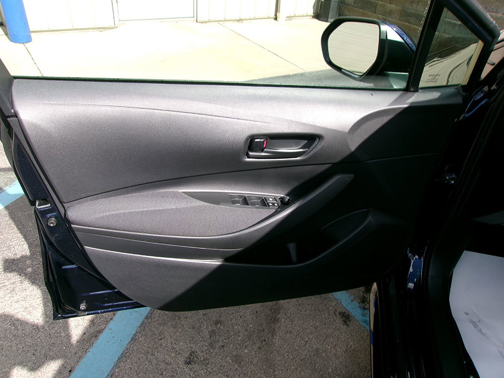 Used 2023 Toyota Corolla LE w/ Carpet Mat Package (TMS) FWD image 16