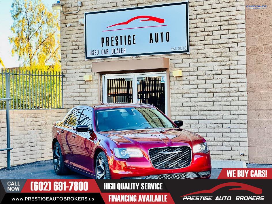 Used 2021 Chrysler 300 Touring w/ Sport Appearance Package image 1