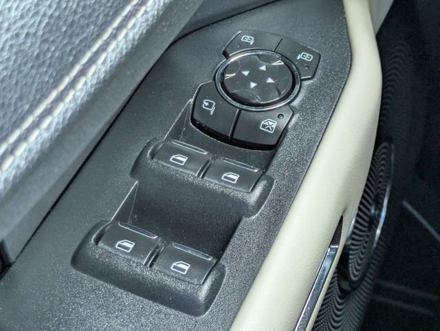 Used 2018 Ford Expedition Platinum RWD image 25