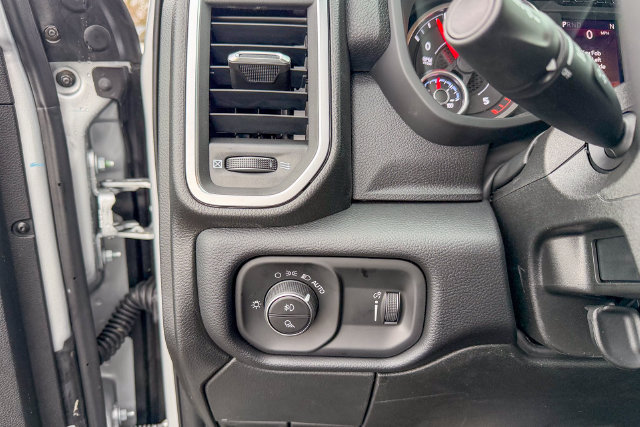 New 2026 RAM 3500 Big Horn AWD/4WD image 21