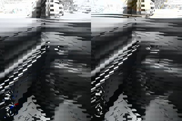 Used 2025 Hyundai Santa Cruz SEL image 28