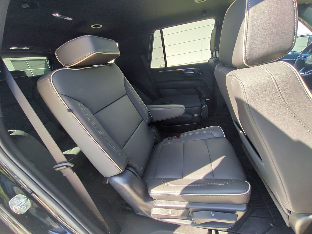 Used 2025 Chevrolet Tahoe Premier AWD/4WD image 34