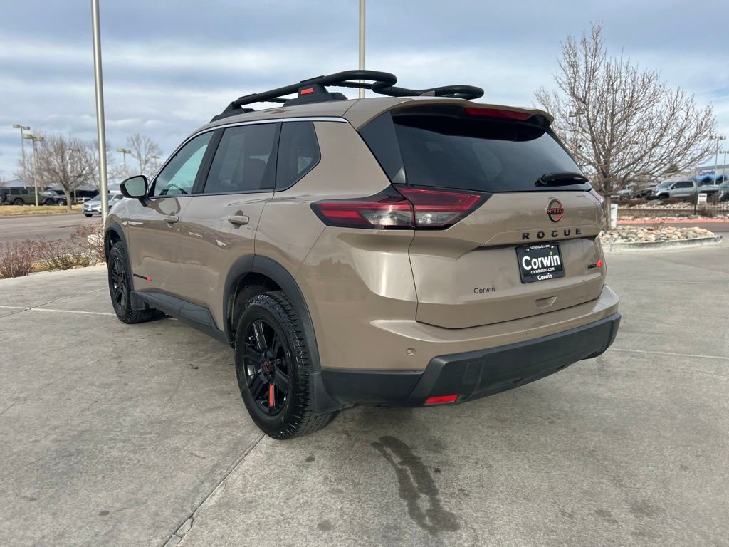 Used 2025 Nissan Rogue SV image 6
