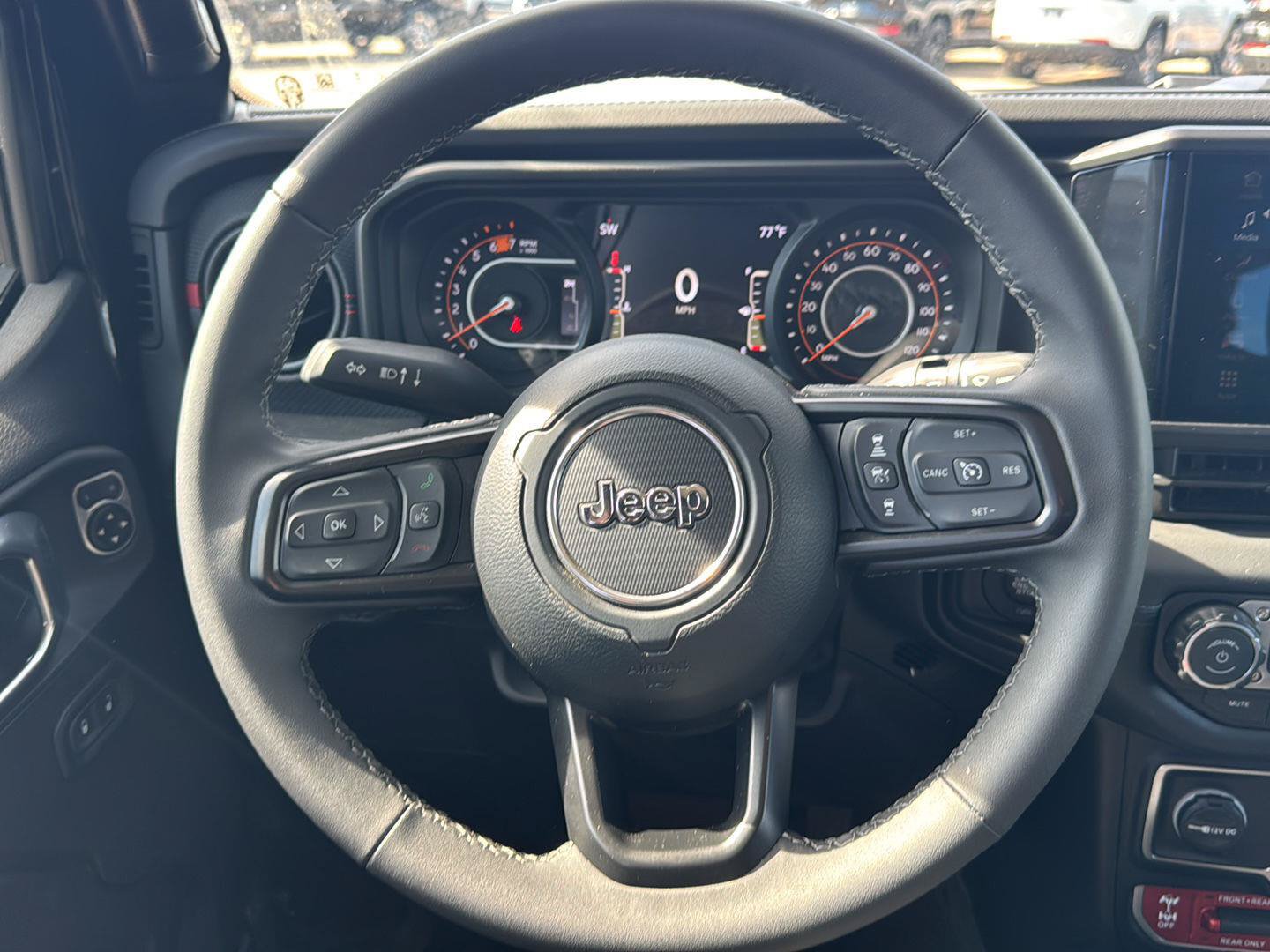 Used 2026 Jeep Wrangler Unlimited Rubicon AWD/4WD image 10
