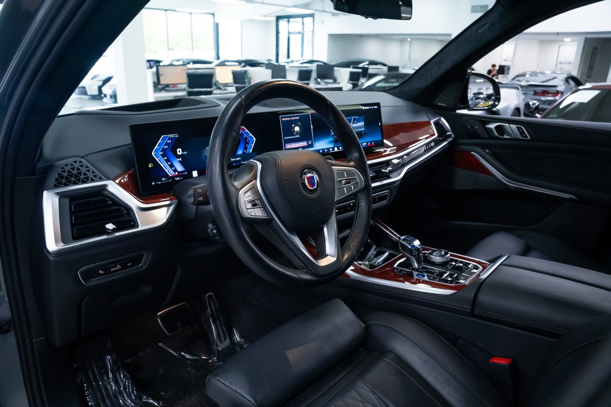 Used 2024 BMW ALPINA XB7 AWD/4WD image 20