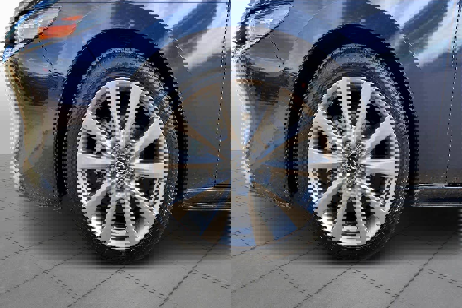 Used 2021 MAZDA MAZDA3 s image 10