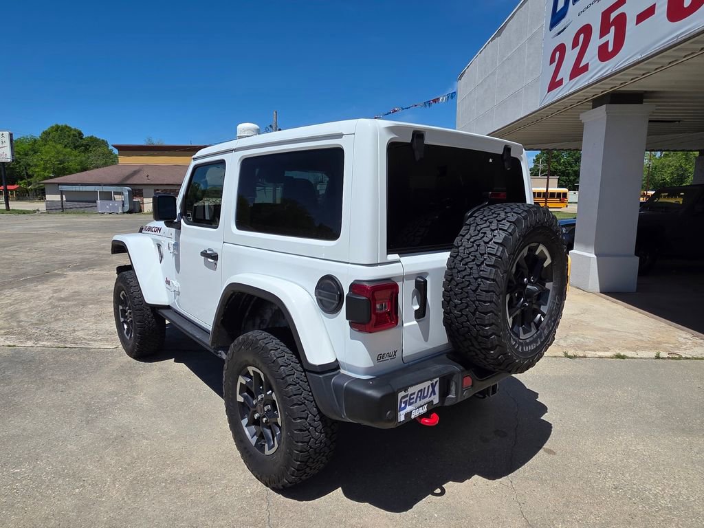 Used 2024 Jeep Wrangler Rubicon image 3