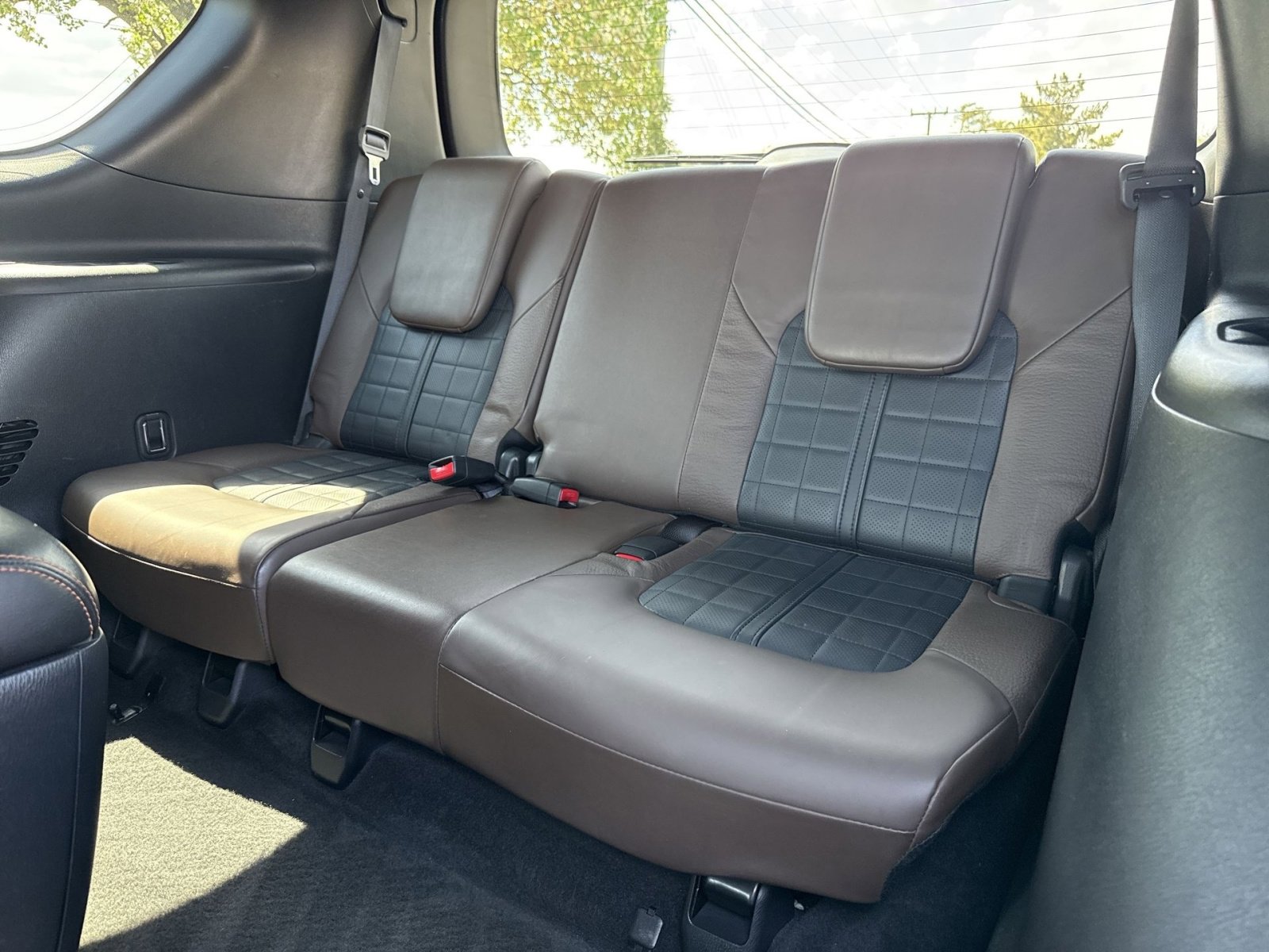 Used 2019 Nissan Armada Platinum w/ Captain's Chairs Package image 26