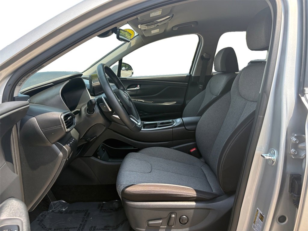 Used 2023 Hyundai Santa Fe SEL Convenience image 9
