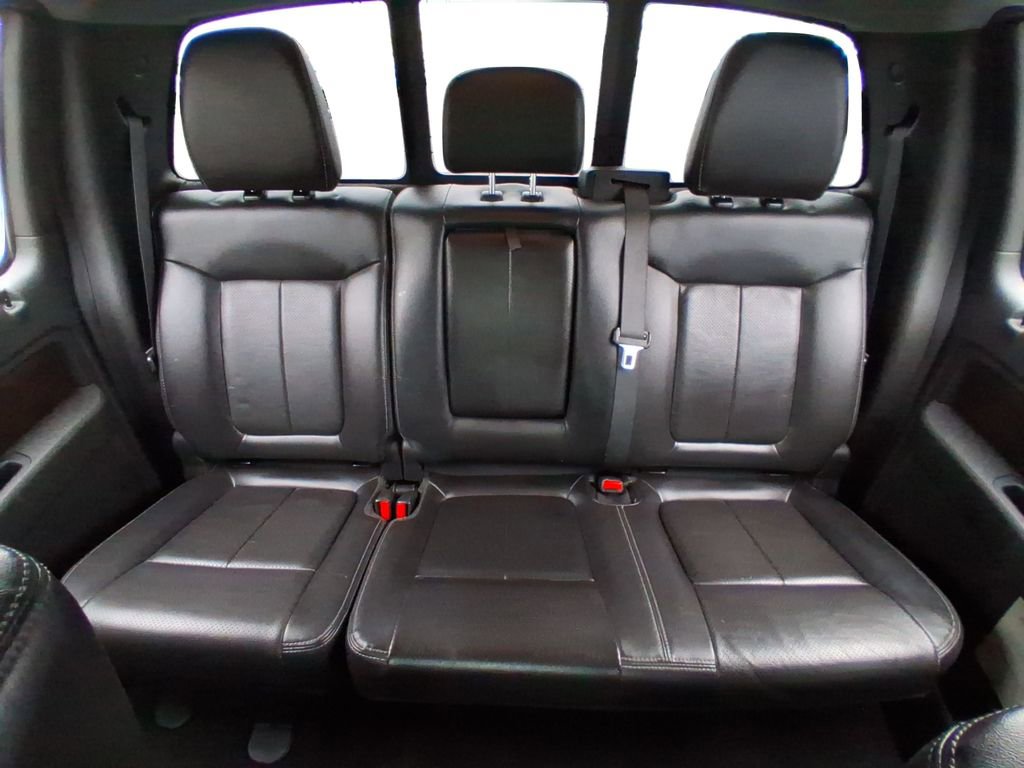 Used 2012 Ford F150 Lariat w/ Lariat Chrome Pkg image 12