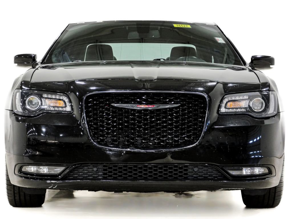 Used 2021 Chrysler 300 S RWD image 2