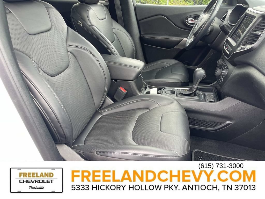 Used 2021 Jeep Cherokee Latitude Lux 80th Anniv w/ Quick Order Package 26U 80TH FWD image 24