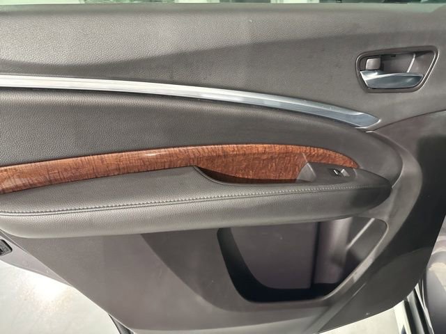 Used 2020 Acura MDX FWD image 17