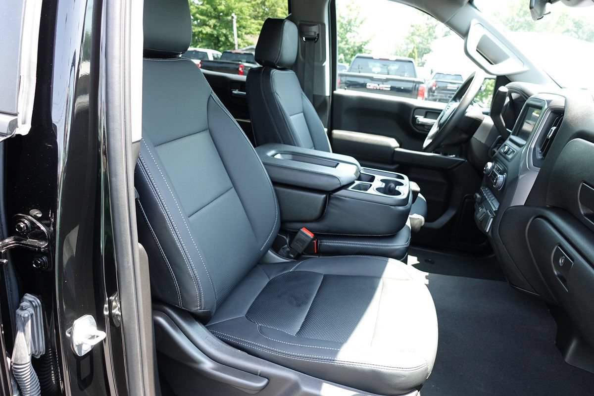 Used 2024 Chevrolet Silverado 1500 Custom AWD/4WD image 36