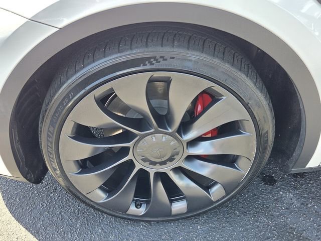 Used 2023 Tesla Model Y Performance AWD/4WD image 8