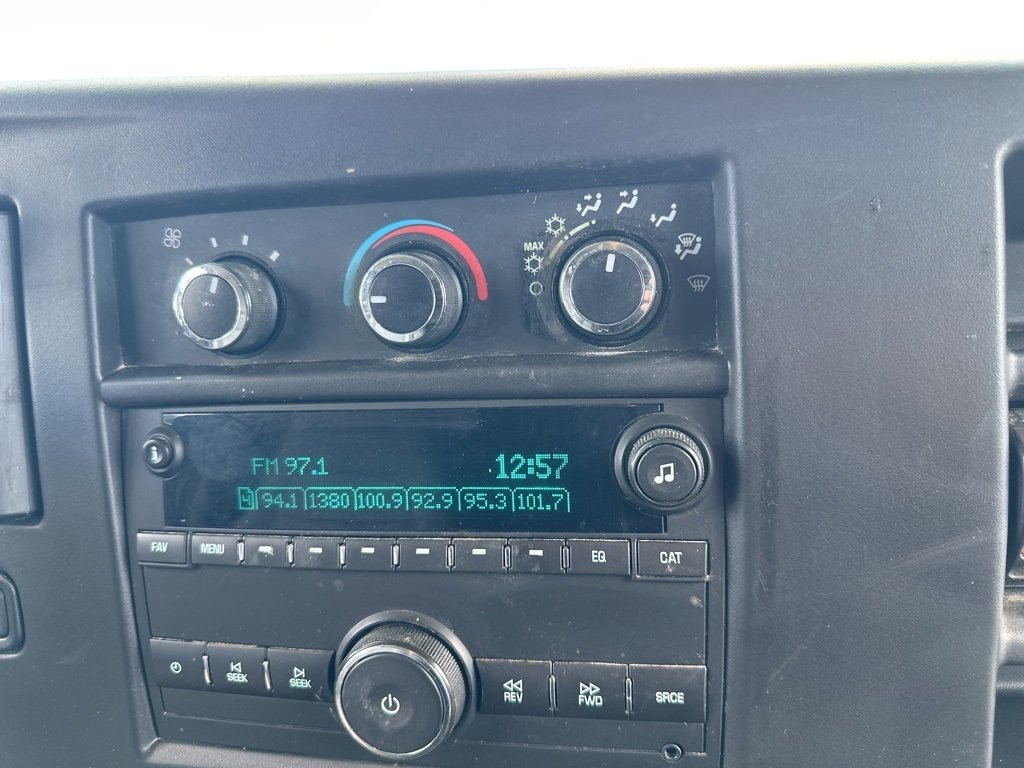 Used 2018 Chevrolet Express 2500 Work Van image 22