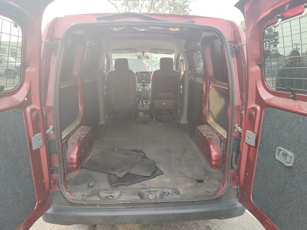 Used 2017 Nissan NV200 S image 12