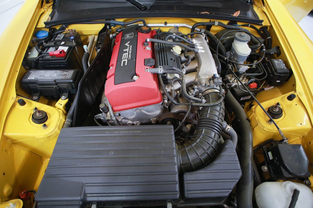 Used 2001 Honda S2000 image 14