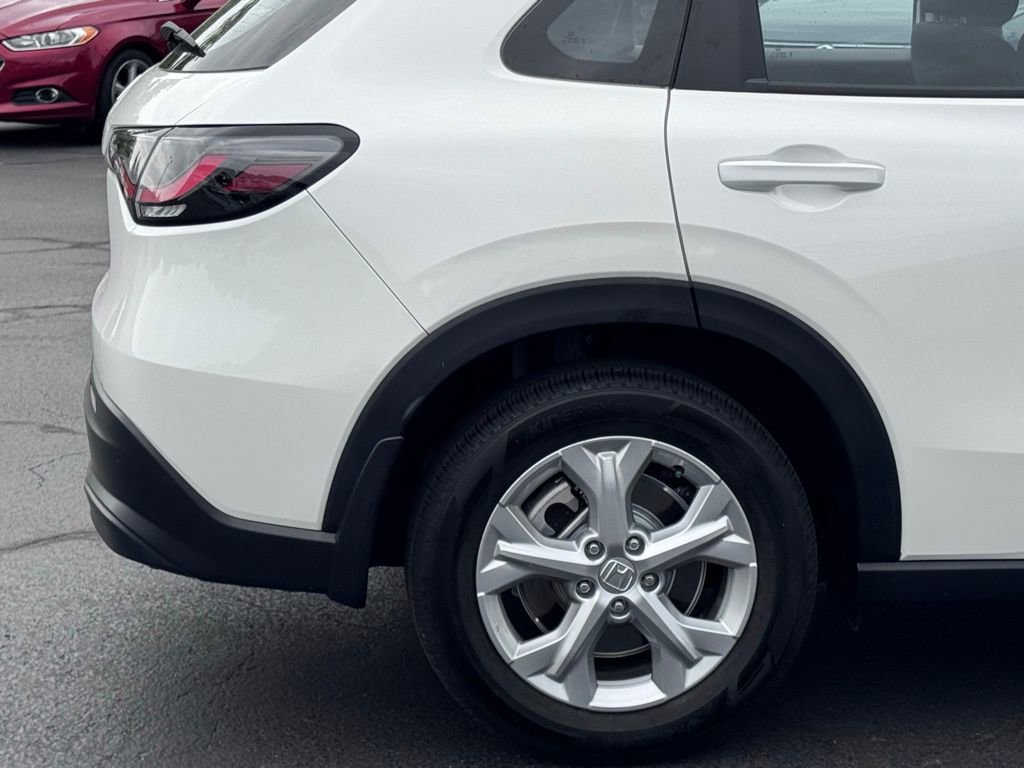 Used 2024 Honda HR-V LX image 38