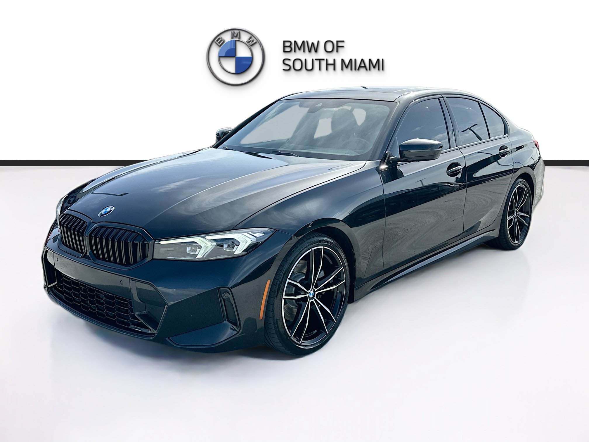 Used 2024 BMW 330i Sedan w/ M Sport Package RWD image 3