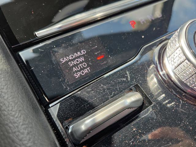 New 2025 Jeep Grand Cherokee L Limited w/ Luxury Tech Group II image 24