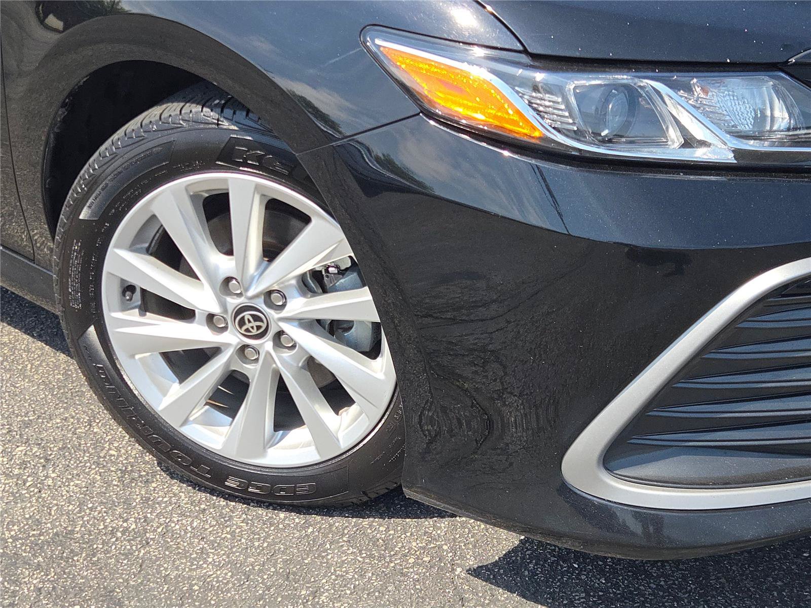 Used 2023 Toyota Camry LE AWD/4WD image 3