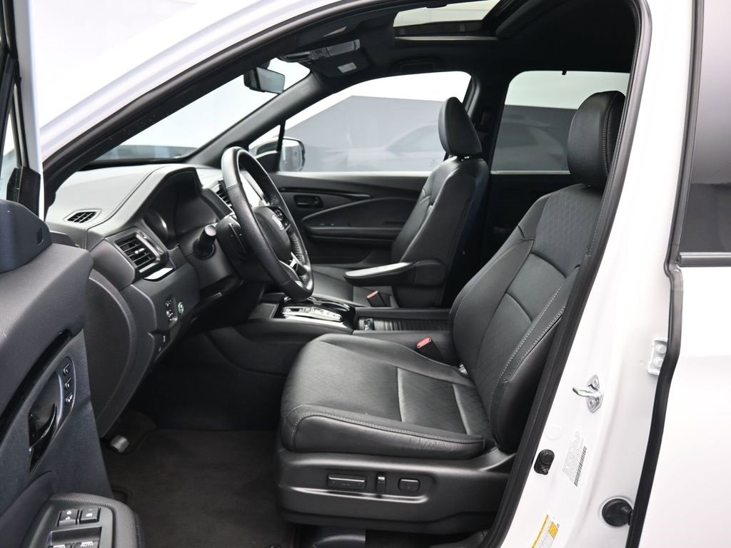 Used 2023 Honda Passport Elite image 12