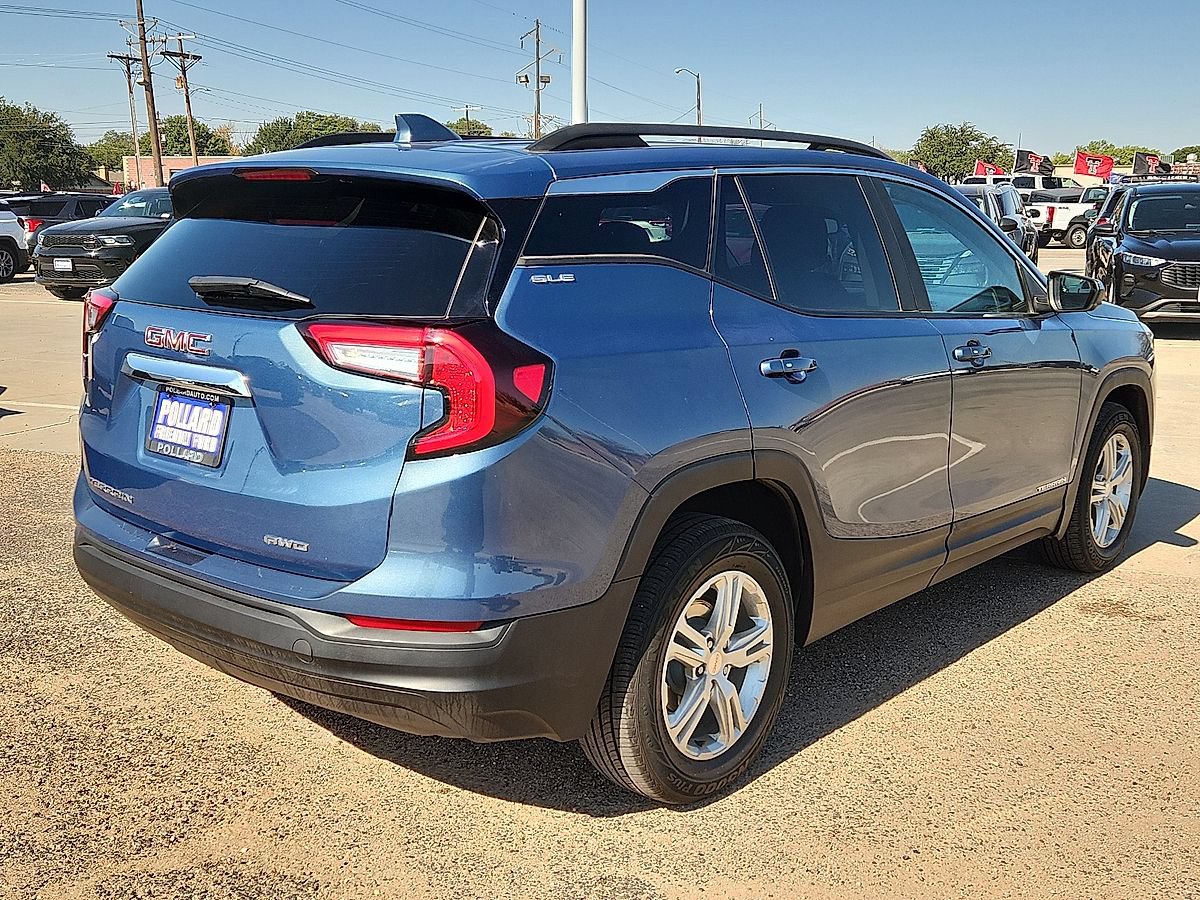 Used 2024 GMC Terrain SLE w/ Driver Convenience Package AWD/4WD image 4