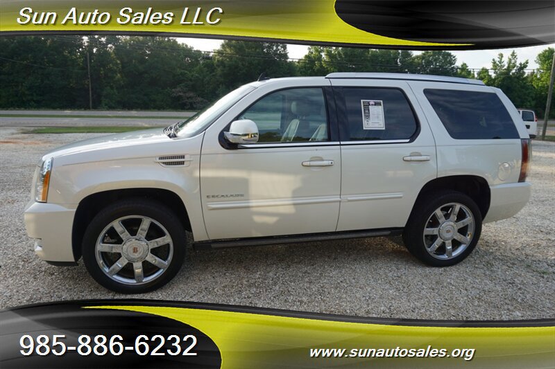 Used 2014 Cadillac Escalade Premium RWD image 38