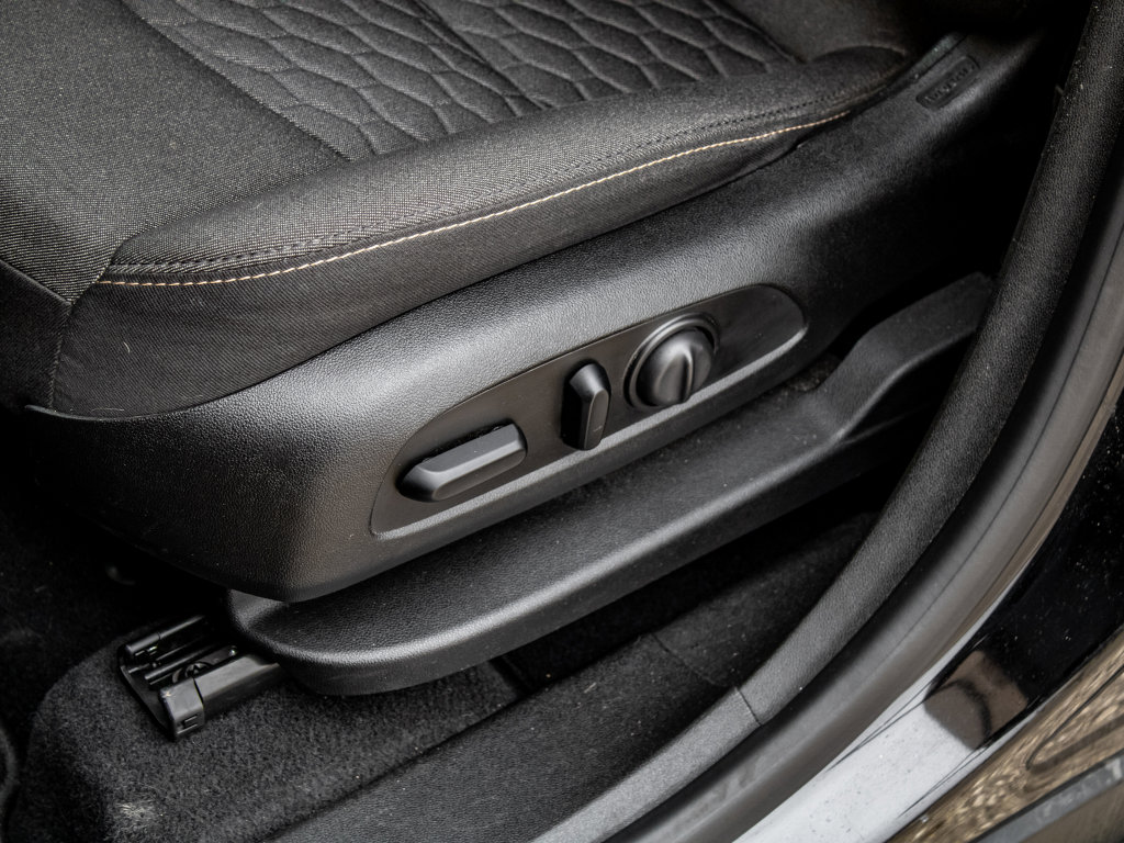 Used 2019 Chevrolet Equinox LT image 19