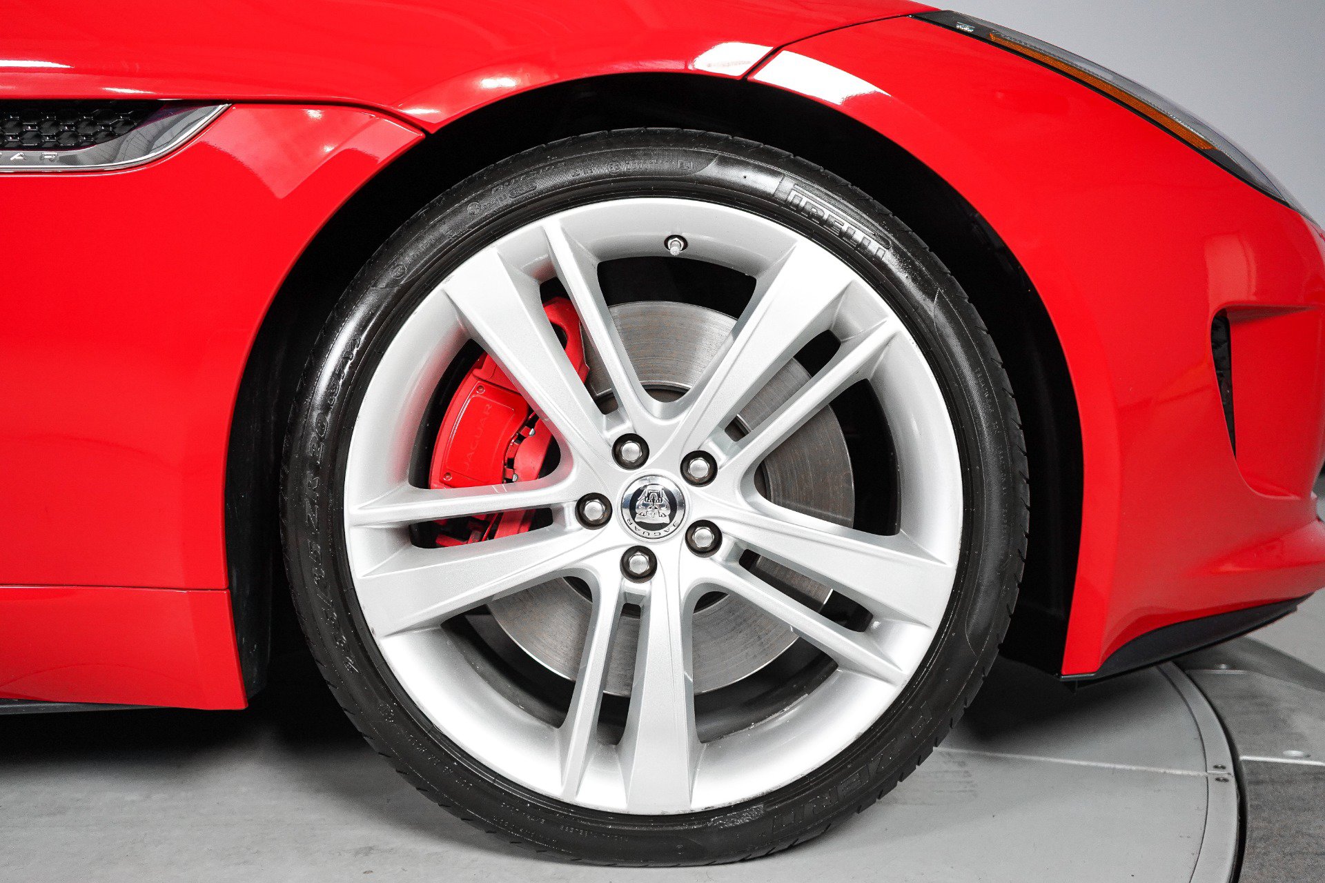 Used 2014 Jaguar F-TYPE S RWD image 28