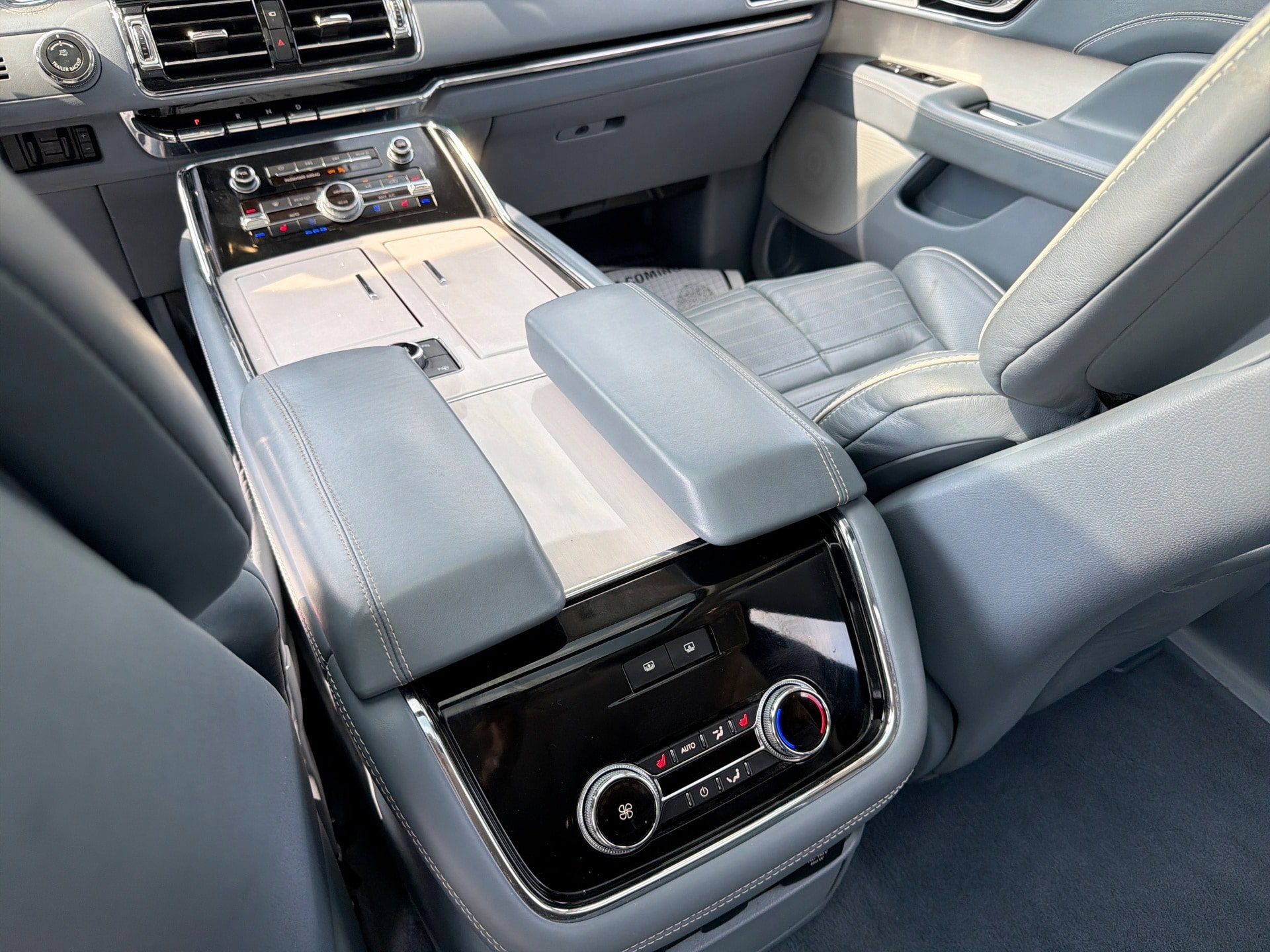 Used 2020 Lincoln Navigator L Black Label AWD/4WD image 24