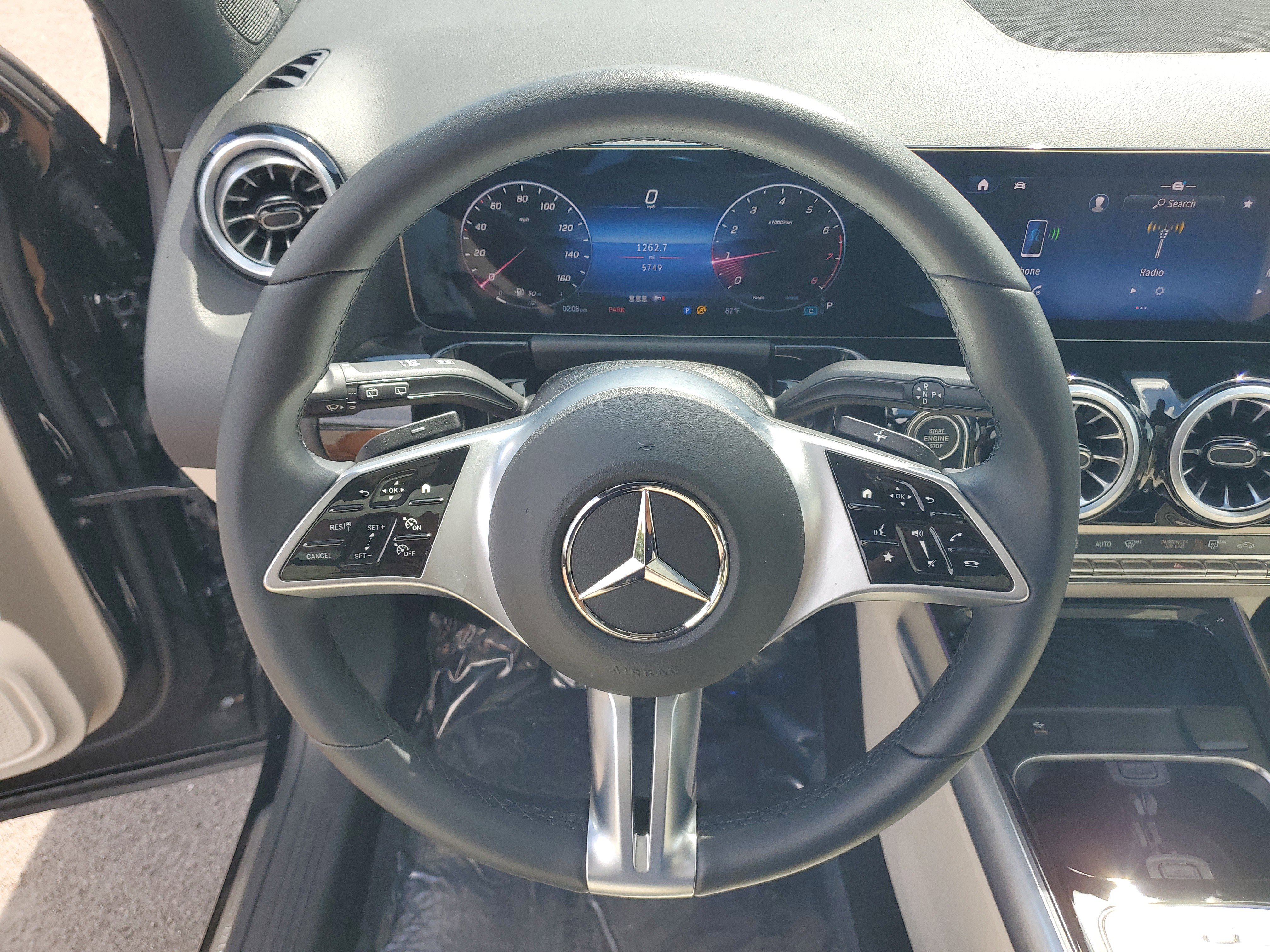 Certified 2025 Mercedes-Benz GLA 250 image 24