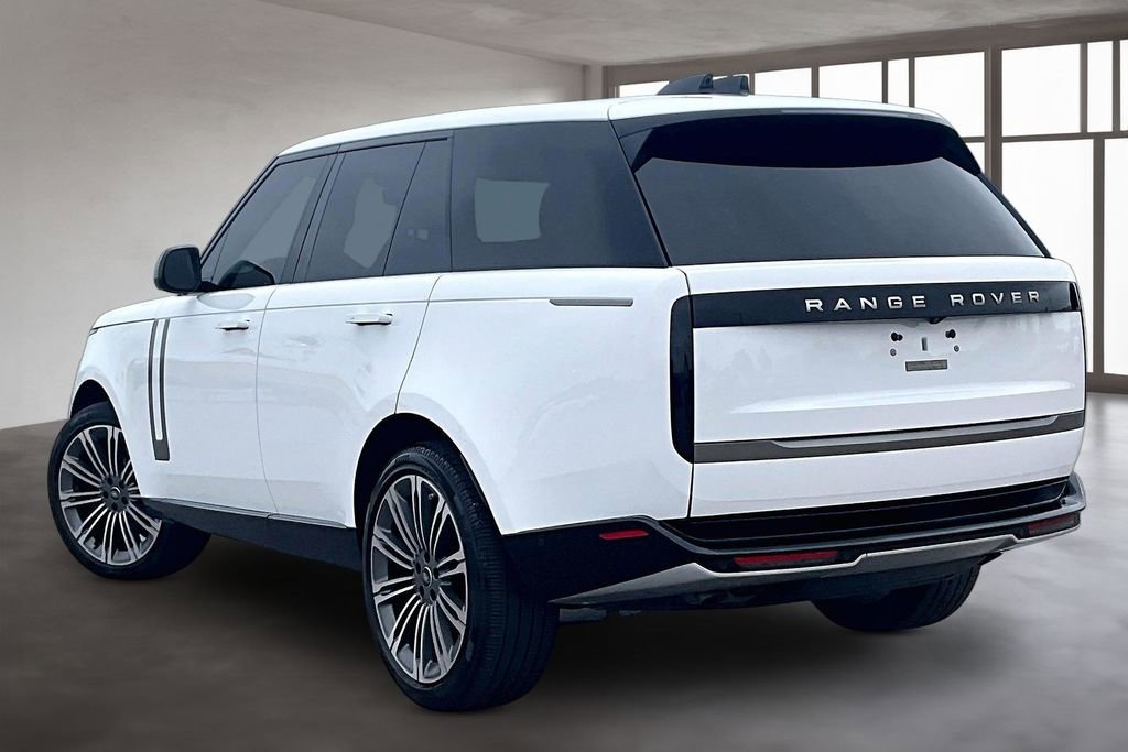 Used 2025 Land Rover Range Rover SE AWD/4WD image 12
