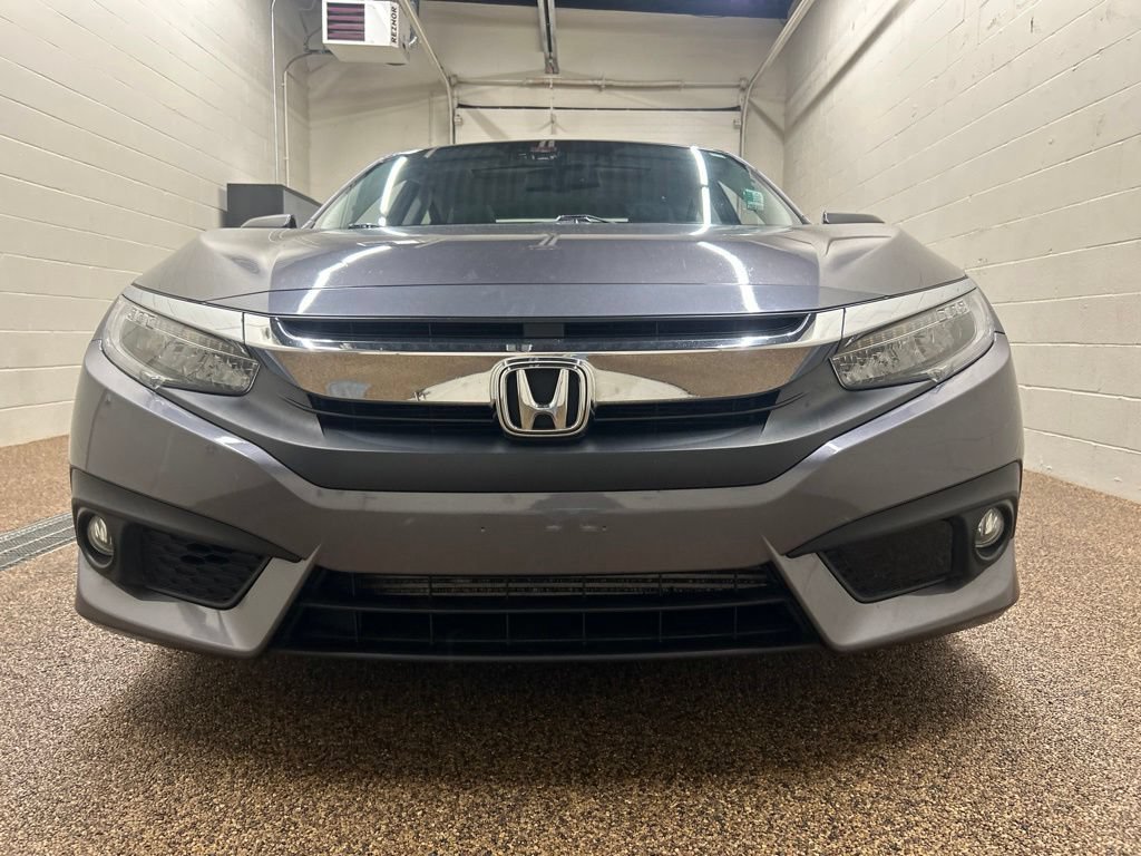 Used 2018 Honda Civic Touring image 6