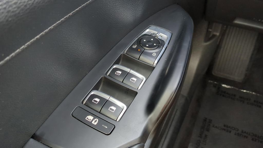 Used 2025 Kia K5 LXS FWD image 16