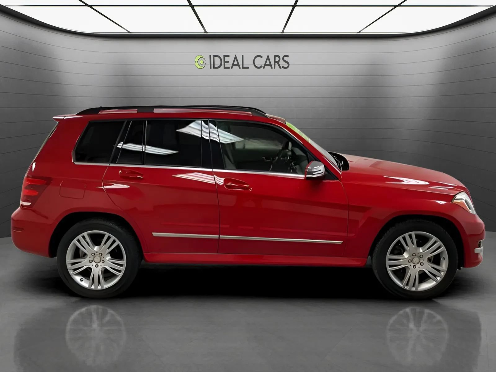 Used 2015 Mercedes-Benz GLK 350 2WD image 4