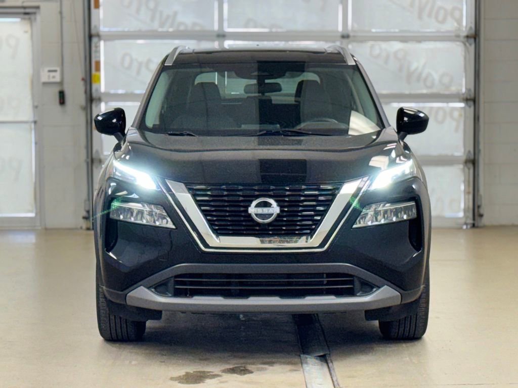Used 2023 Nissan Rogue SV w/ SV Premium B Package AWD/4WD image 2