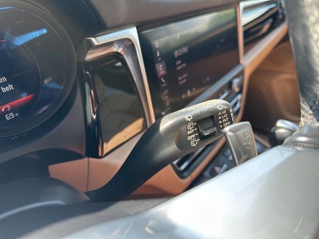 Used 2019 Porsche Macan image 25