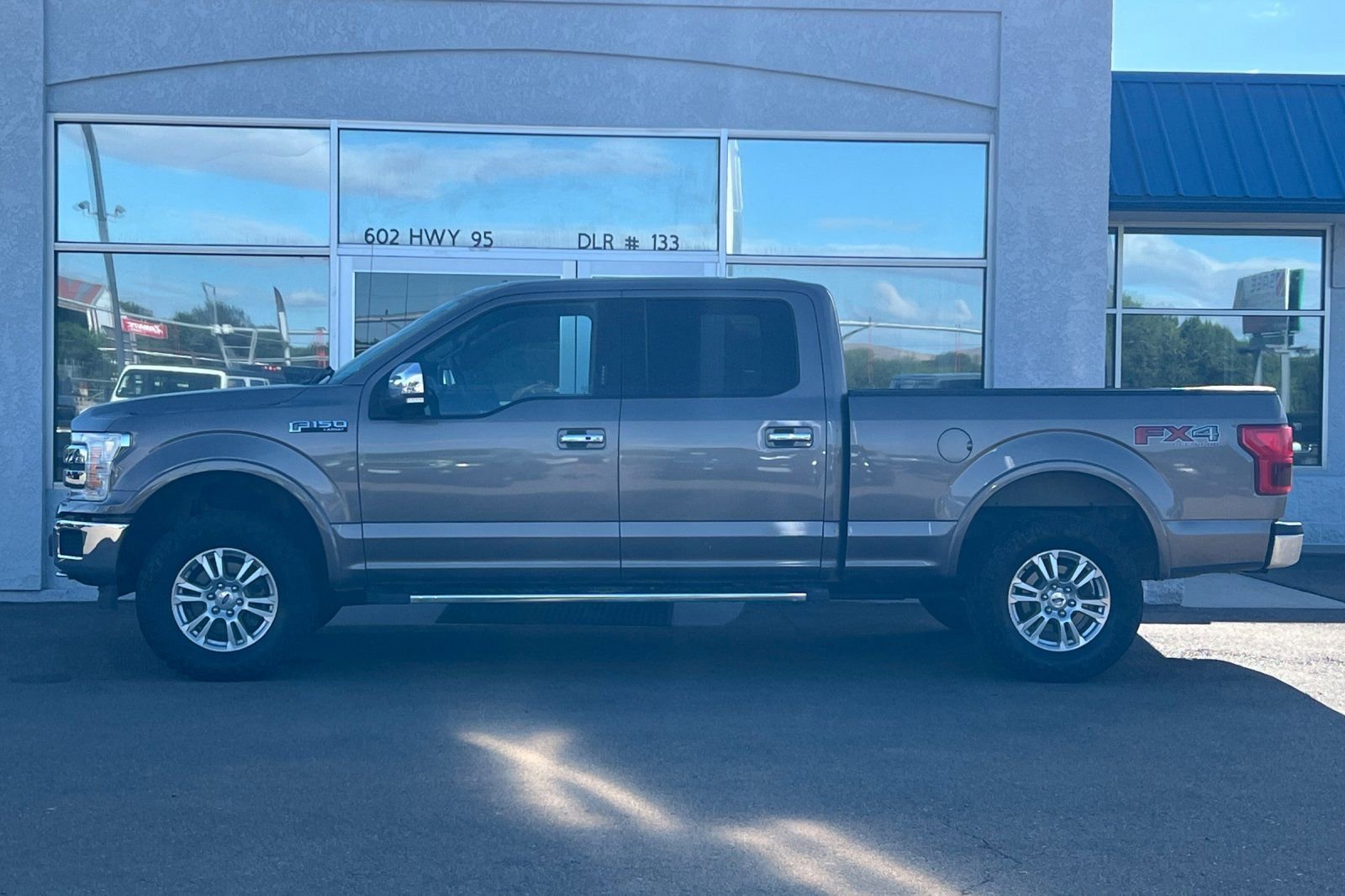 Used 2018 Ford F150 Lariat w/ Equipment Group 502A Luxury image 7