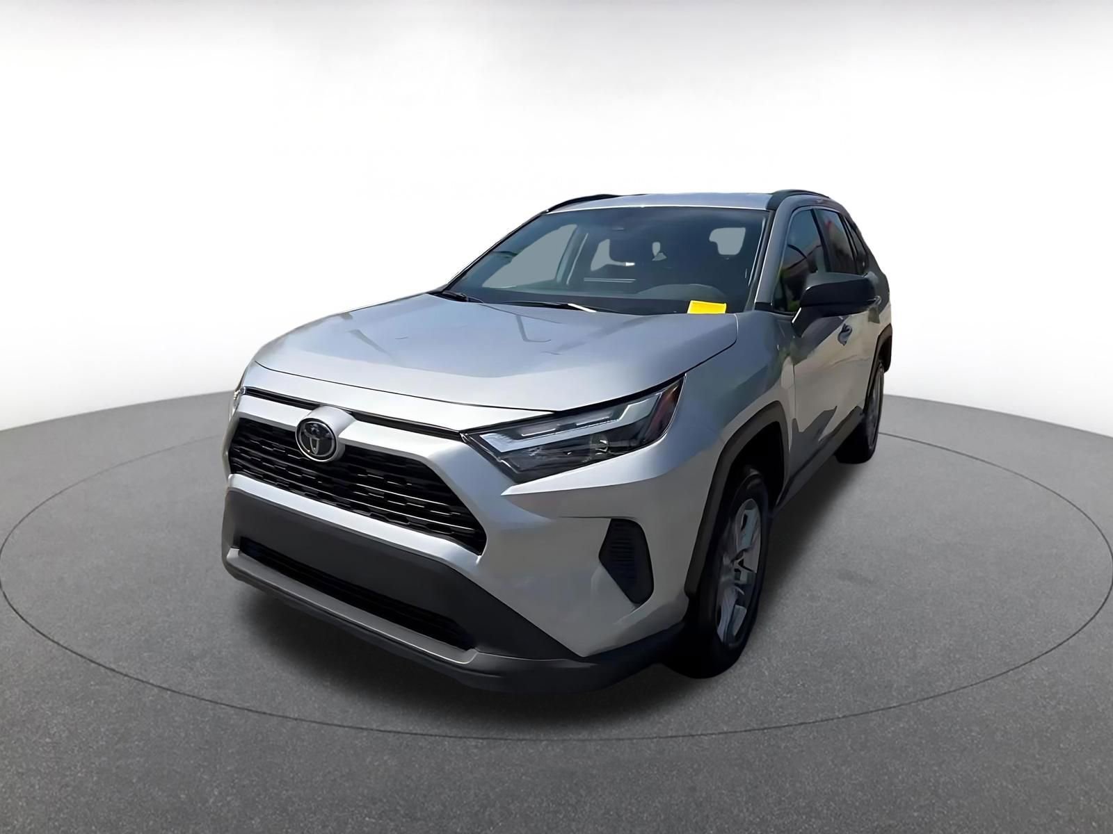 Used 2025 Toyota RAV4 LE AWD/4WD image 7